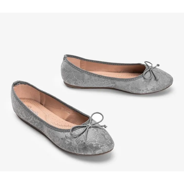 Ballerines en dentelle grises Alessandra