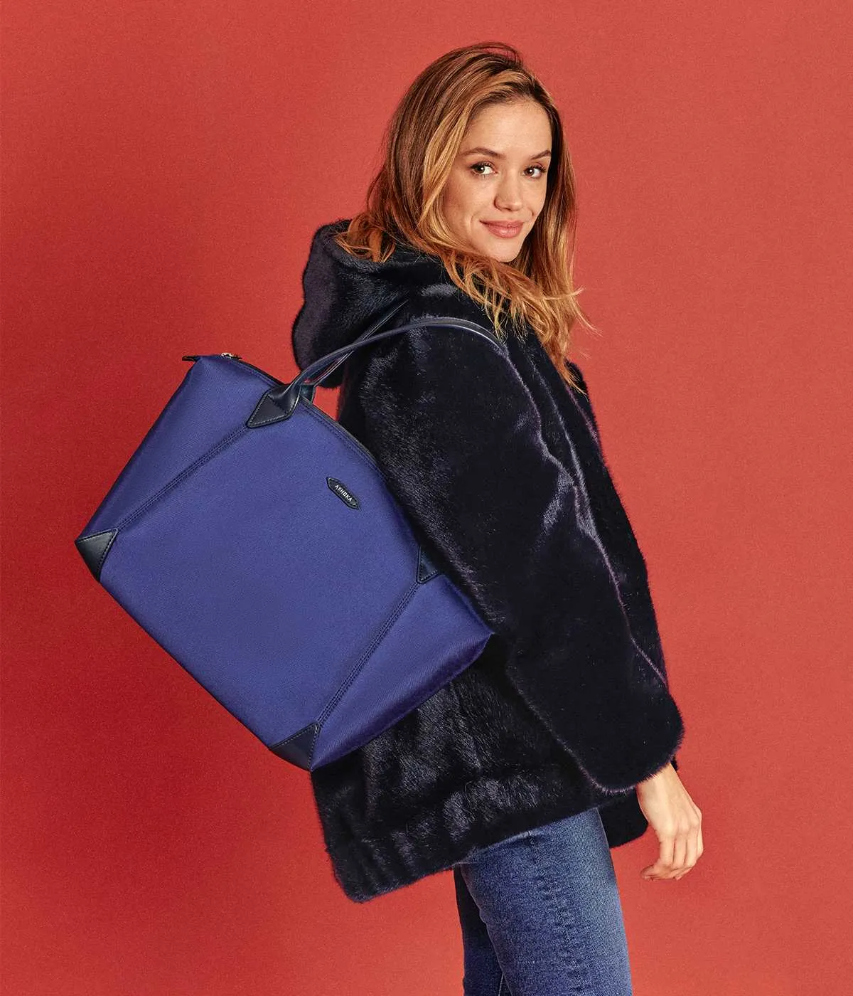 Sac Journey Apple Skin et Nylon Recyclé Bleu Marine