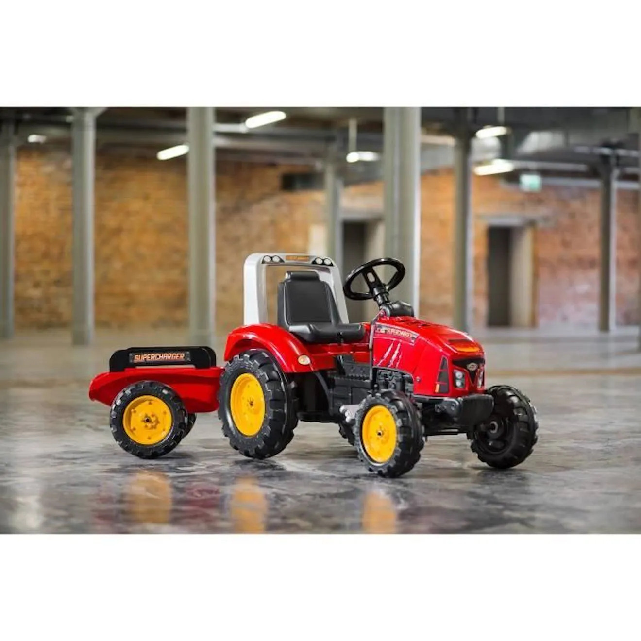 Tracteur à pédales - FALK - Supercharger - Dès 3 ans - 100% Fabriqué en France - 60% de plastique recycléremorque inclus rouge -